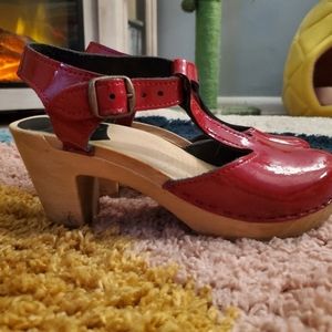 Red Pattened Sven Clogs